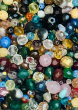 Load image into Gallery viewer, 100g Vintage Czech Crystal Glass Loose Mixed Bead Lot for Jewelry Making DIY