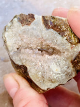 Load image into Gallery viewer, 10 Pound Bulk Old Stock Rough 1950's Agate GemStone Mineral Lapidary Collection