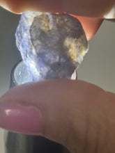 Load image into Gallery viewer, 7g Iolite Rough Trichroic Facet Grade Gemstone – Pleochroic Crystal Lapidary