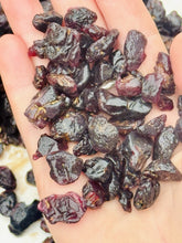 Load image into Gallery viewer, 50g Rough Star Garnet Lot - Idaho Lapidary Cab Facet Grade rare Gemstone