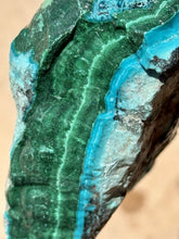 Load image into Gallery viewer, 485g Malachite &amp; Chrysocolla W/ Gem Silica Gemstone Specimen Lapidary - Congo