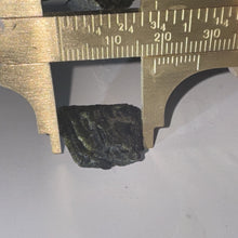 Load image into Gallery viewer, 50g Natural Raw Green Epidote Terminated Crystal Mineral Gemstone Specimen Lot